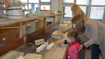 Bild: jr
Auch die Dauerausstellung über die Geschichte des Mitterteicher Porzellans stieß am Museumstag wieder auf Interesse.