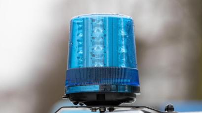 Symbolbild: Friso Gentsch/dpa
Die Weidener Polizei sucht den Fahrer eines Renaults, der in der Tulpenstraße Unfallflucht begangen hat.