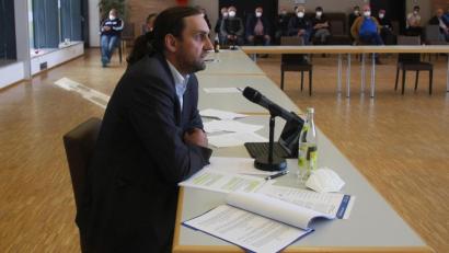 Bild: wro
Formuliert wurde der Antrag vom Stadtrat der Grünen, Josef Schmidt. Vorgestellt wurde das Ansinnen in der Sitzung am Montag von Bürgermeister Johannes Reger. Das Ergebnis der Abstimmung: Der Vorschlag der Grünen wurde mehrheitlich abgelehnt.