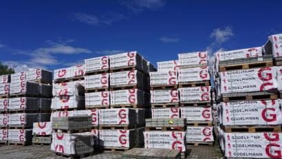 Archivbild: jut
Stein für Stein, Übernahme für Übernahme: Godelmann wächst – auch um die Kunden in ganz Deutschland und im Ausland besser zu versorgen.