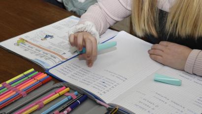 Archivbild: Petra Hartl
Ein Übertritt von der Grundschule an die Realschule oder das Gymnasium? Für viele Kinder und Eltern hat sich diese Frage in den vergangenen Wochen gestellt. Die Schulleiter berichten, wie die Anmeldezahlen in Zeiten von Corona ausfallen.