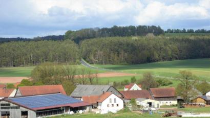 Bild: fsb
In 400 Metern Entfernung vom Ortsteil Engleshof wird am Waldrand der Süd-Ost-Link vorbeiführen.