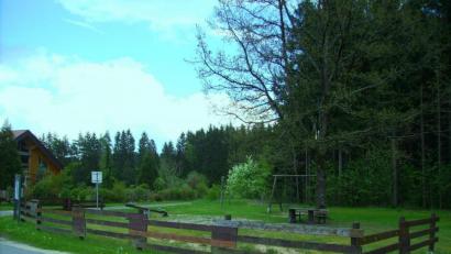 Bild: bjp
Einen Zuschuss aus dem Regionalbudget der ILE-Region Vierstädtedreieck erhofft sich die Gemeinde für den Kinderspielplatz in Bärnwinkel, der mit neuen Spielgeräten ausgestattet werden soll.