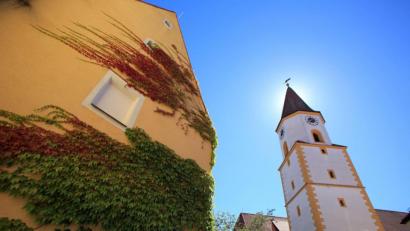 Symbolbild: Gerhard Götz
Die Kirche St. Martin in Luhe.