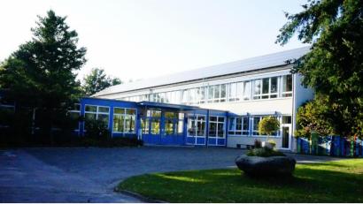 Bild: wel
Die Weichen für die Ganztagsbetreuung an der Grundschule sind gestellt. Mit 18 Anmeldungen kann nach Zusage der Regierung ab dem nächsten Schuljahr gestartet werden.