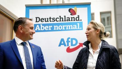 Bild: Kay Nietfeld
Alice Weidel, Fraktionsvorsitzende der AfD im Bundestag, und Tino Chrupalla, der Parteivorsitzende, stellen sich als Spitzenduo der AfD für die Bundestagswahl auf einer Pressekonferenz vor.