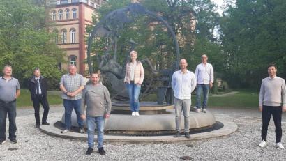 Bild: Claudia Mendel/exb
Der neue Vorstand der Maler- und Lackiererinnung wurde im Charlottenhof gewählt.