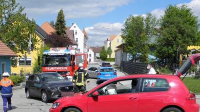 Bild: dob
An der Haidaer Straße Kreuzung Schreinergasse krachte es am Montagnachmittag. Zwei Personen wurden verletzt und es entstand ein Sachschaden in Höhe von 20 000 Euro.