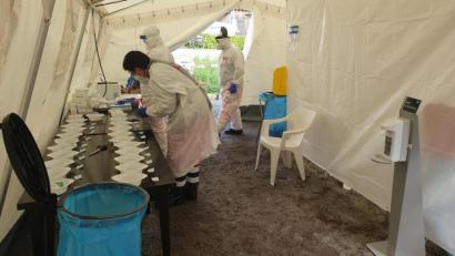 Bild: Andreas Kramer/exb 
Die Johanniter haben am Murner See eine Teststation errichtet.