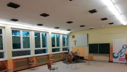 Bild: jzk
Nach den Pfingstferien können die Mädchen und Jungs der Jugendblaskapelle im neu eingerichteten Probenraum in der ehemaligen Grundschule Waldeck üben.