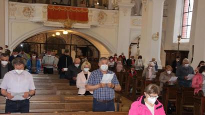 Bild: kro
Gut besucht war am Montagabend in der Stadtpfarrkirche der Gottesdienst zum 100-jährigen Bestehen von Legio Mariä.