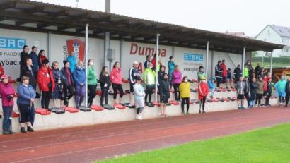 Bild: ü
Mit 86 Teilnehmern ist in diesem Jahr die Aktion "Lauf 10" in Kirchenthumbach gestartet.