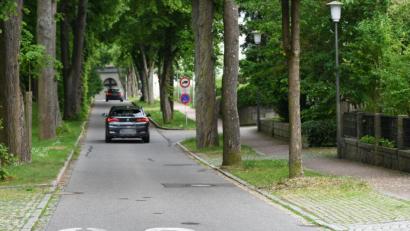 Bild: Gabi Schönberger
Tempo 30 gilt bereits seit Längerem in der Felixallee. Wer dort nicht wohnt, soll künftig nachts gar nicht mehr durchfahren dürfen.