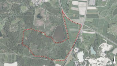 Bild: Stadt Tirschenreuth/exb
Dieser Plan wurde beim Planungsverband Oberpflaz Nord eingereicht. Innerhalb der rot gekennzeichneten Linie soll ein Industriegebiet für die Ziegler-Group entstehen.