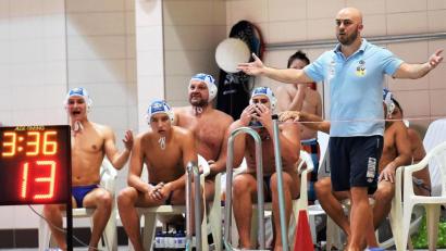 Archivbild: Büttner, Gerhard
Thomas Aigner (rechts), Trainer der Weidener Wasserballer, hofft im letzten Turnier der Saison auf ein ordentliches Ergebnis seiner Mannschaft.