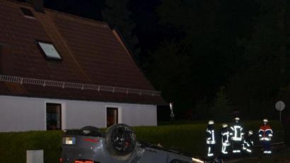Bild: dob
Bei einem Verkehrsunfall in Altenstadt/Voh. in der Nacht von Samstag auf Sonntag wurden vier junge Leute verletzt. Es entstand Schaden in Höhe von rund 60000 Euro.