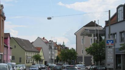 Bild: kgg
Die Fahrbahndecke der Bundesstraße 299 durch Waldsassen wird im Sommer erneuert –voraussichtlich ab 23. August, hieß es auf Anfrage von Oberpfalz-Medien.