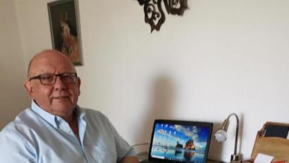 Bild: fphs
Erich Schraml an seinem Arbeitsplatz in Fuchsmühl.