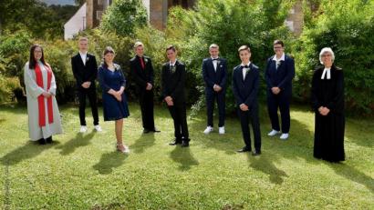 Bild: Fotohaus Jäger
Die Gruppe des ersten Konfirmationsgottesdienstes vom Sonntag in St. Johannis Rosenberg.
