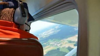 Bild: Regierung der Oberpfalz/Roth/exb
Die Luftbeobachter fliegen wieder über Weiden und dem Landkreis, um Waldbrände schnell zu entdecken.