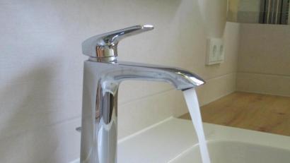 Bild: bnr
Das Trinkwasser wird auch in der Gemeinde Guteneck immer kostbarer und teurer. Die Kostenkalkulation bis 2024 macht eine Gebührenanhebung unausweichlich.