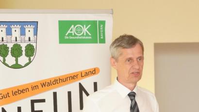 Bild: fvo
Der medizinische Direktor und Chefarzt Stefan Hager von der TCM – Klinik Bad Kötzting ist Referent beim Waldthurner Gesundheitsprojekt "NEUN2727 - gut leben im Waldthurner Land".