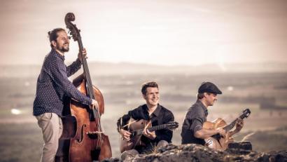 Bild: Christoph Lehner
Das Diknu-Schneeberger-Trio sorgt für Furore in der Gypsy-Jazz-Szene.