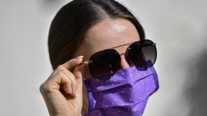 Symbolbild: Kirsten Neumann
Auch im Sommer wird die Maske in vielen Situationen nötig sein.