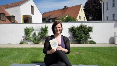 Bild: ubb
Belinda Hoyer gibt seit 2018 Yogakurse. Mit ihrem Buch möchte sie die Philosophie dahinter vorstellen und Lust auf Yoga machen.
