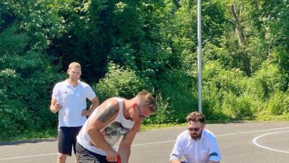 Bild: Stadt Neustadt/WN/exb
Die Linien sind gezogen, das Basketballfeld ist wieder frei.