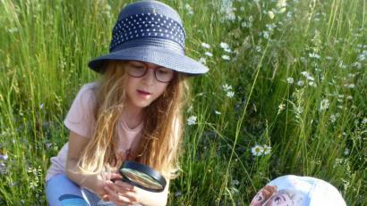 Bild: Grundschule Mähring/exb
Für die Mädchen und Buben der Grundschule Mähring stand vor kurzem „Unterricht“ auf der Sommerwiese im Stundenplan