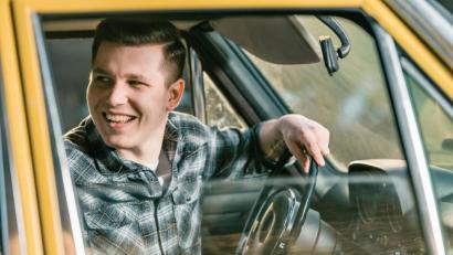 Bild: PEZ Peter Geyer/exb
Der Ex-Domspatz Peter Geyer aus Mitterteich bringt Country-Klänge zu den Sommerserenaden nach Neustadt. Am 1. Juli geht's los.