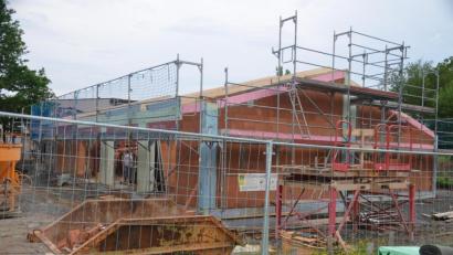 Bild: ak
Neben der bereits abgeschlossenen Baumaßnahme an der Kindertagesstätte Sankt Franziskus war die Erweiterung des Kindergartens Birkenweg (Bild) ein Investitionsschwerpunkt 2020 für die Gemeinde.