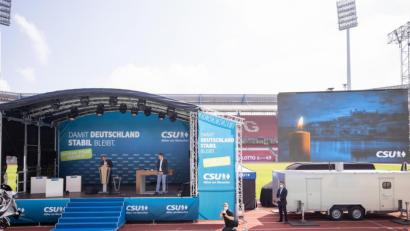 Bild: Daniel Karmann/dpa
Die Bundestagslistenaufstellung der CSU fand im Nürnberger Max-Morlock-Stadion statt.