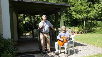 Bild: wel
Jochen Martz (links) und Johann Maierhofer sind die Hauptinitiatoren für den Murnthaler Kultursommer, der vielfältige Veranstaltungen anbietet.