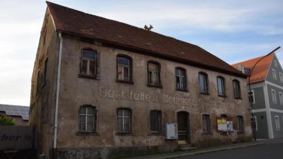 Bild: fla
Damit die Umbau- und Sanierungsarbeiten beim Anwesen Marktplatz 4 starten können, bestimmt der Marktrat verschiedene Fachplaner.