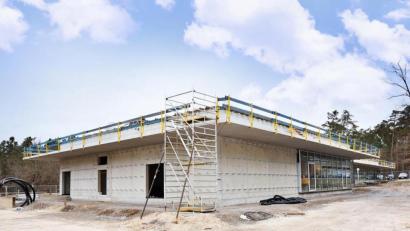Bild: exb/Foto Schwarz
In Schwandorf baut die Handwerkskammer ein Zentrum für digitale Gebäudetechnik, es soll noch im Oktober eröffnet werden.
