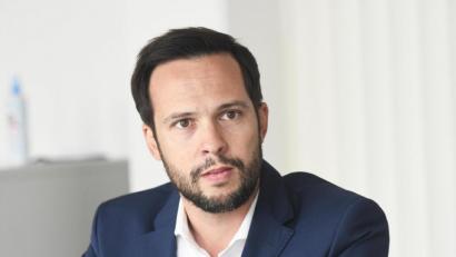 Bild: Gabi Schönberger
Der Vorsitzende der FDP-Fraktion im Bayerischen Landtag, Martin Hagen, beim Besuch in der Redaktion.