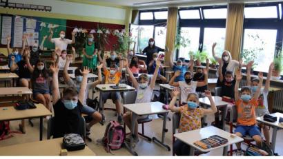 Bild: Grundschule Speichersdorf/exb
Wer macht mit beim Energiesparen? Die Klasse 4b der Speichersdorfer Grundschule ist dabei, zumal die Kinder jetzt auch wissen, wie das geht.
