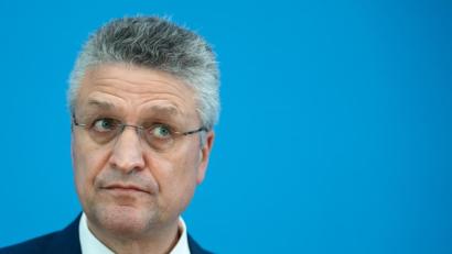 Bild: Bernd von Jutrczenka
Skeptischer Blick: RKI-Präsident ist wegen der Delta-Variante des Coronavirus in Sorge