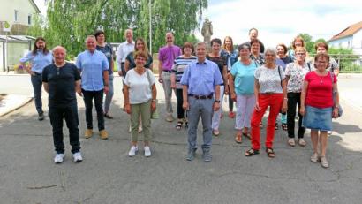 Bild: Regens Wagner Michelfeld/Matthias Flierl/exb
Langjährige Regens Wagner-Mitarbeiter feierten 25 Jahre Dienstjubiläum und den Eintritt in den Ruhestand.