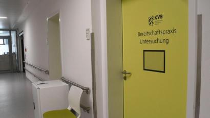 Bild: Gabi Schönberger
In der Bereitschaftspraxis wird kranken Kindern auch am Wochenende und abends geholfen.