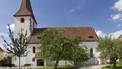 Bild: Stefan Gruber/ Archiv Förderverein Simultankirchen/exb
Die frühere Simultankirche St. Peter und Paul in Neukirchen gehört zu den Zielen der Premieren-Radtour am 6. Juli.