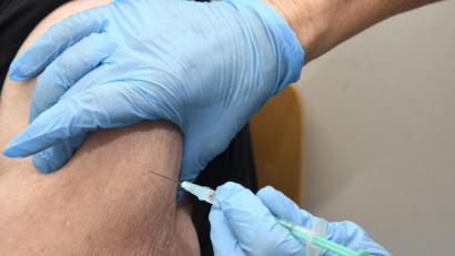 Archivbild: Petra Hartl
Sowohl in Nabburg als auch in Maxhütte-Haidhof werden ab 5. Juli Covid-Schutzimpfungen ohne vorherige Terminvereinbarung angeboten.