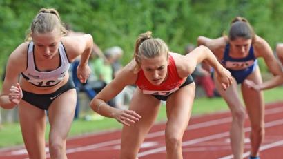 Archivbild: A. Schwarzmeier
Am Freitag und am Sonntag geht das "33. Neustädter Läufermeeting" auf der Gymnasium-Sportanlage über die Bühne.