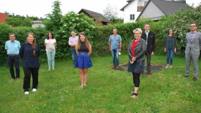 Bild: gsp
Vorne von links: Sonja Oleson (Geschäftsstellenleitung), Sophie Gebel (neue Beisitzerin), Katja Nübler (Geschäftsstelle). Hinten von links: Klaus Gebel (Vorsitzender), Angelika Bär (Kasse), Günter Frieser (Schriftführer), Martin Reinhardt, Jens Tröger, Christine Hecht (alle Beisitzer) und Adam Mainka (Justiziar).