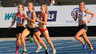 Bild: Kiefner
Domenika Mayer (Zweite von links) will am Samstag die EM-Norm über die 10 000 Meter knacken.