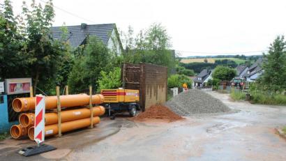Bild: soj
Straße, Strom, Kanal: Die vollumfänglichen Baumaßnahmen in der Ringstraße werden nicht die letzten im Gemeindebereich der Kommune Ebnath gewesen. Die Gemeinde will die Kanal- und Straßensanierung systematisch angehen.