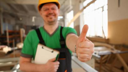 Bild: H_Ko - stock.adobe.com
Daumen hoch statt Daumen runter: Wertschätzung muss ernst gemeint sein.