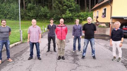 Bild: plo
Das Führungsteam der Sparte Tischtennis: (von links) Matthias Eigner, Peter Schraml, Marco Schöfer, Hubert Scherm, Patrick Lochner, Peter Wenning und TSV-Vorsitzender Bernhard Reis.